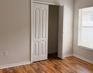 31352 Golden Gate Drive - Photo Thumbnail 9