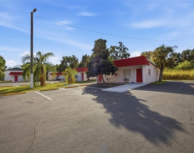 11733 N 12th Street - Photo Thumbnail 21