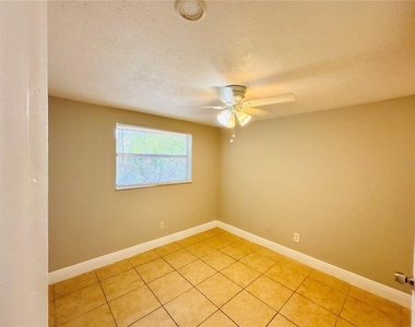 11733 N 12th Street - Photo Thumbnail 10