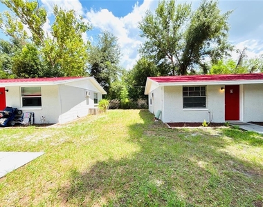 11733 N 12th Street - Photo Thumbnail 2