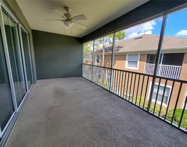 2215 Kings Palace Drive - Photo Thumbnail 15