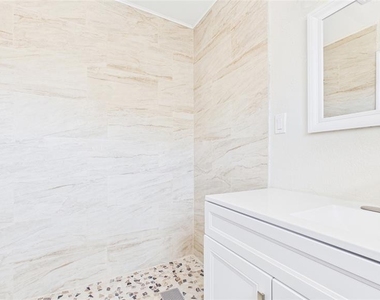 4418 W Fairview Heights - Photo Thumbnail 23