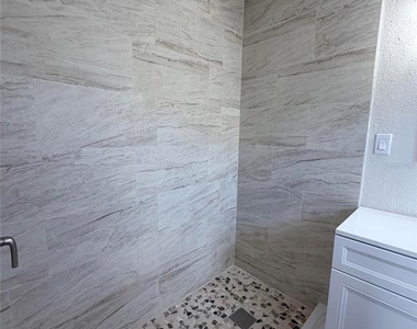 4418 W Fairview Heights - Photo Thumbnail 26