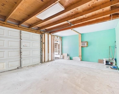 4418 W Fairview Heights - Photo Thumbnail 45