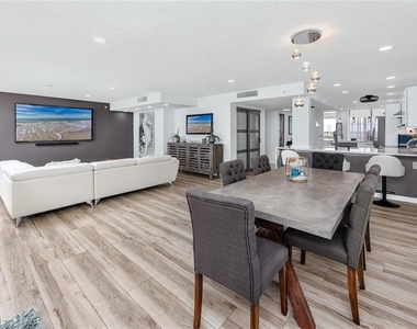 17940 Gulf Boulevard - Photo Thumbnail 17