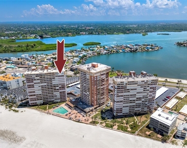 17940 Gulf Boulevard - Photo Thumbnail 5