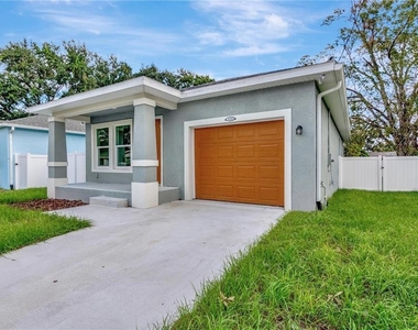 4303 N 30th Street - Photo Thumbnail 1