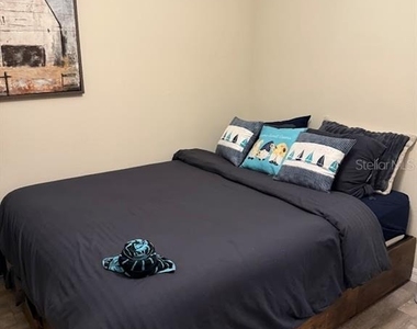 4303 N 30th Street - Photo Thumbnail 12