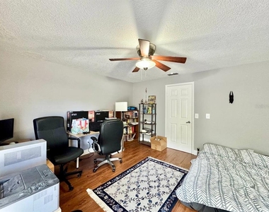 5216 Tennis Court Circle - Photo Thumbnail 20