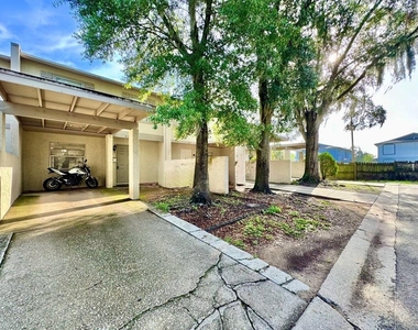 5216 Tennis Court Circle - Photo Thumbnail 1