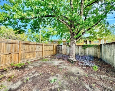 5216 Tennis Court Circle - Photo Thumbnail 22
