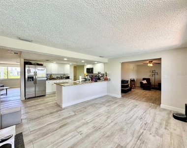 4037 Topsail Trail - Photo Thumbnail 14