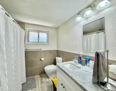 4037 Topsail Trail - Photo Thumbnail 21
