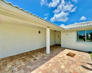 4037 Topsail Trail - Photo Thumbnail 5