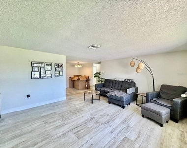 4037 Topsail Trail - Photo Thumbnail 6