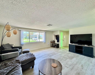 4037 Topsail Trail - Photo Thumbnail 7
