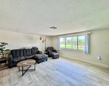 4037 Topsail Trail - Photo Thumbnail 8