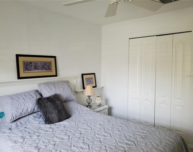 1237 Corinth Greens Drive - Photo Thumbnail 12