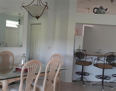 1237 Corinth Greens Drive - Photo Thumbnail 8