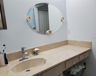 1237 Corinth Greens Drive - Photo Thumbnail 15