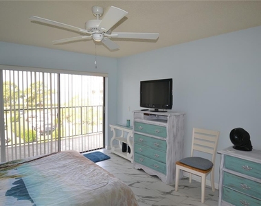 238 Mariner Drive - Photo Thumbnail 10