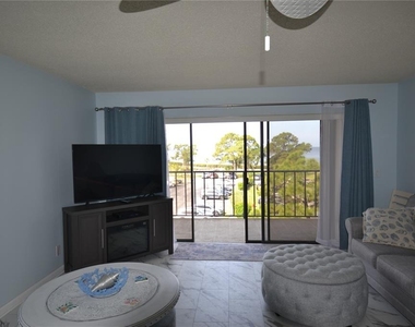 238 Mariner Drive - Photo Thumbnail 8