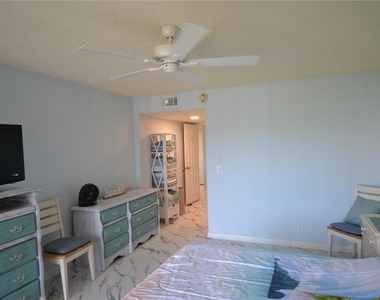 238 Mariner Drive - Photo Thumbnail 11