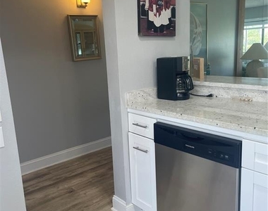 5724 La Puerta Del Sol Boulevard - Photo Thumbnail 5
