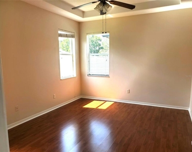 1029 Millebourne Way - Photo Thumbnail 16