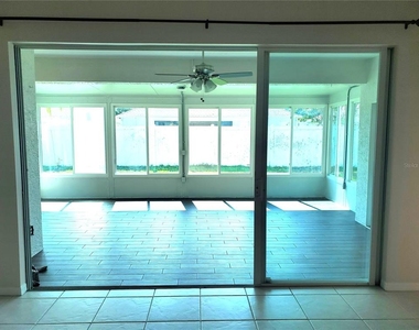 1029 Millebourne Way - Photo Thumbnail 27