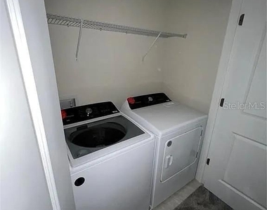 4569 Sparkling Shell Avenue - Photo Thumbnail 16