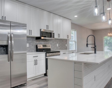 3711 Julius Estates Boulevard - Photo Thumbnail 10