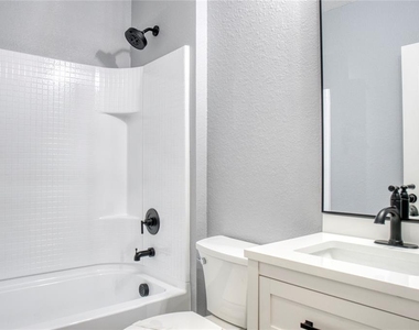 3711 Julius Estates Boulevard - Photo Thumbnail 6