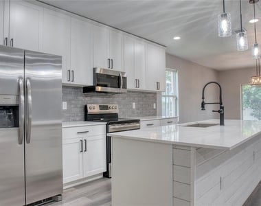 3711 Julius Estates Boulevard - Photo Thumbnail 9