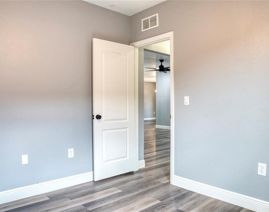 3711 Julius Estates Boulevard - Photo Thumbnail 5