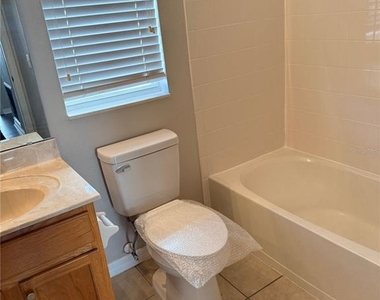1110 Oak Pond Drive - Photo Thumbnail 2