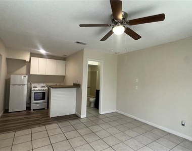 622 Royalty Court - Photo Thumbnail 7