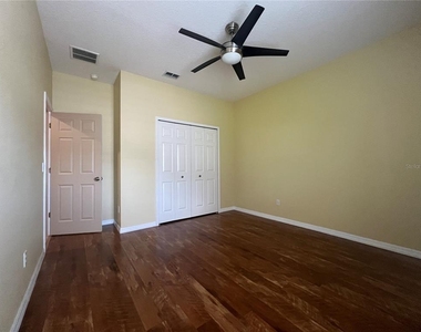 9855 Secret Cove Lane - Photo Thumbnail 10