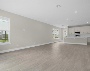 7818 Spectrum Drive - Photo Thumbnail 7