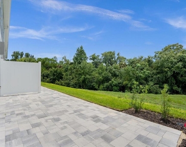 7818 Spectrum Drive - Photo Thumbnail 22