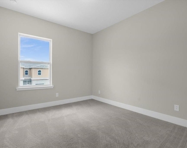 7818 Spectrum Drive - Photo Thumbnail 13