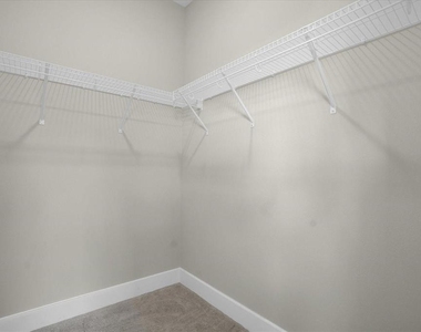 7818 Spectrum Drive - Photo Thumbnail 10