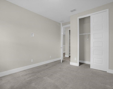 7818 Spectrum Drive - Photo Thumbnail 12