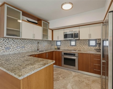 103-105 De Diego Avenue - Photo Thumbnail 5