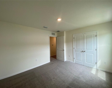 2113 Nw 247 Drive - Photo Thumbnail 17