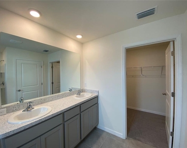 2113 Nw 247 Drive - Photo Thumbnail 30