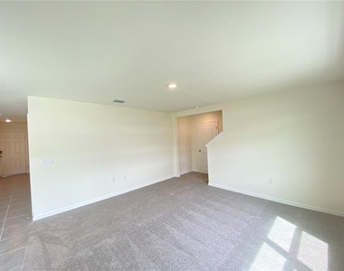 2113 Nw 247 Drive - Photo Thumbnail 8