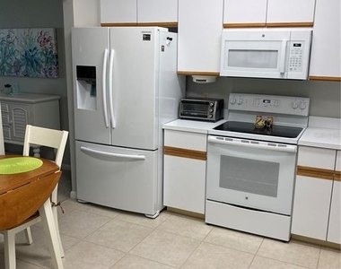 8973 Sw 94 Lane - Photo Thumbnail 2