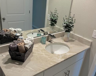 5667 Sw 92nd Place - Photo Thumbnail 54