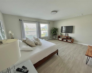 5667 Sw 92nd Place - Photo Thumbnail 15